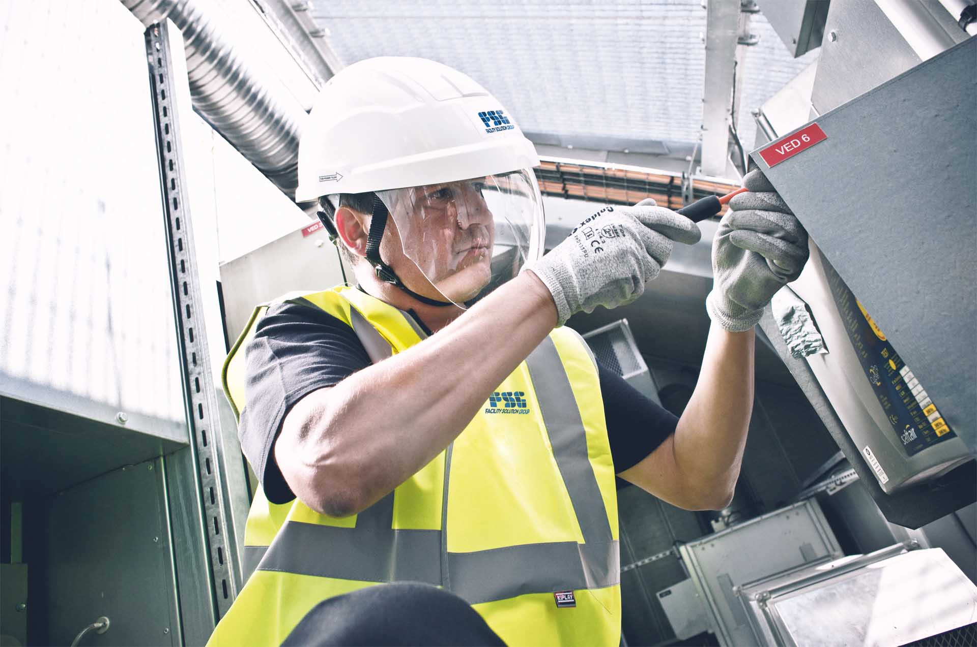 https://facilitysolutiongroup.ma/wp-content/uploads/2023/06/FSG-PROFESSION-ELEC19_.jpg
